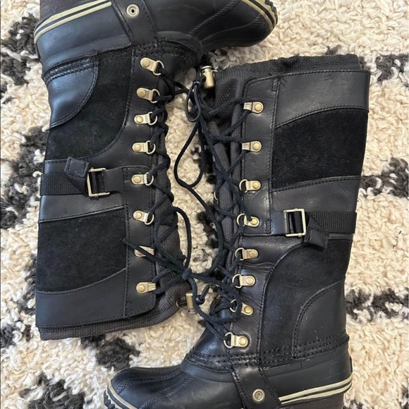 Sorels - Picture 3 of 6